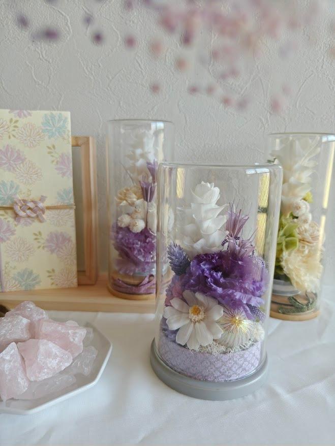 てまり玉とトルコキキョウのお供え花 お盆2025 プリザーブドフラワー 仏花 古希 喜寿祝い 卒寿 誕生 | 3枚目